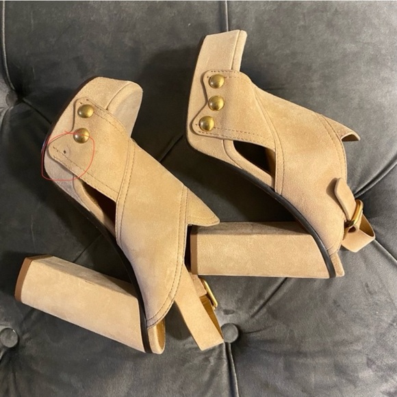 Like New CHLOE MISCHA Crisscross Suede Slingback 100mm
Sandals Size 36.5 - Picture 3 of 11